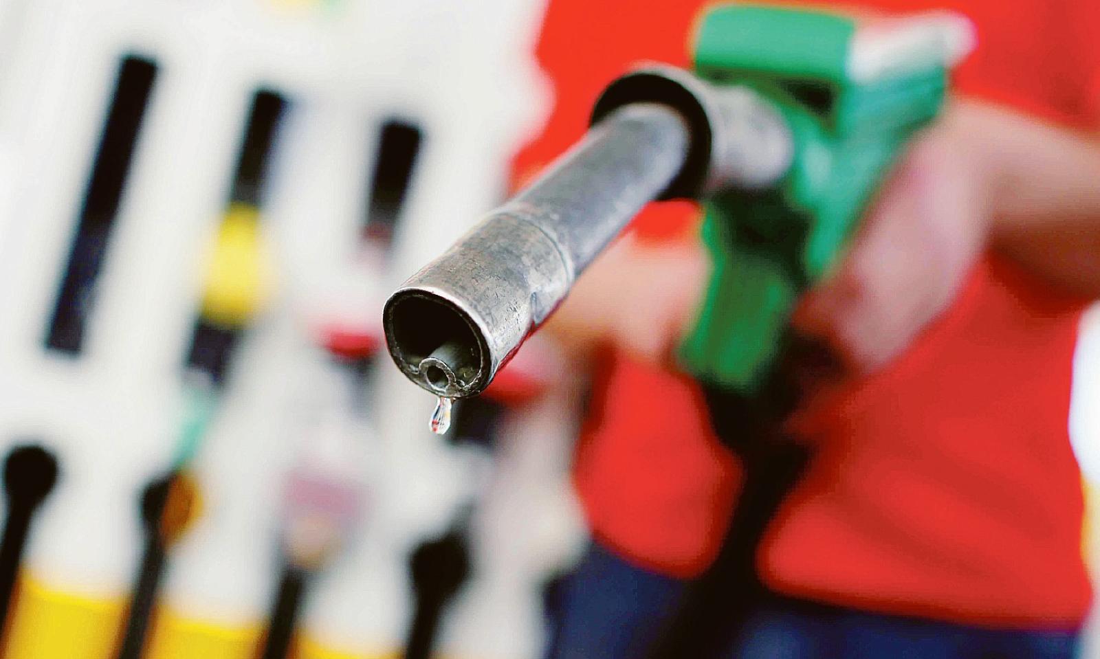 Il caro benzina colpisce anche i volontari