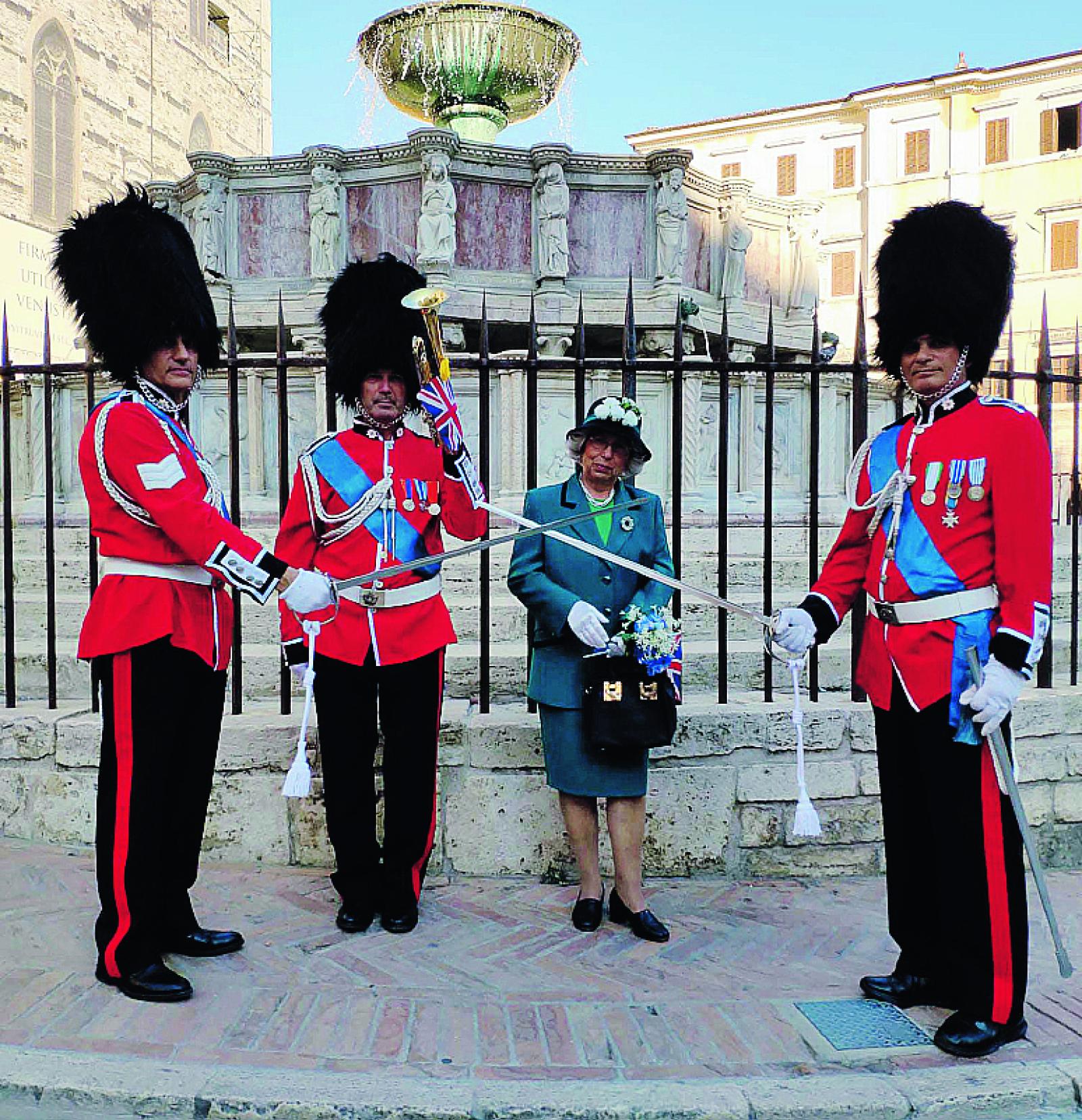 "Ea vasca" con Battisti, la regina e Frida Kahlo