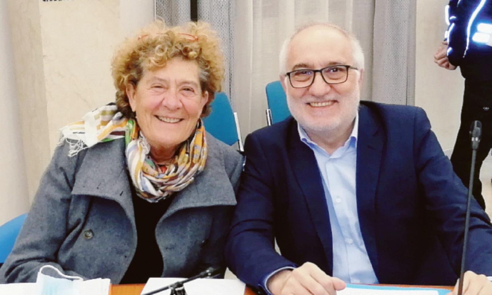 Segreteria nel container, ora basta