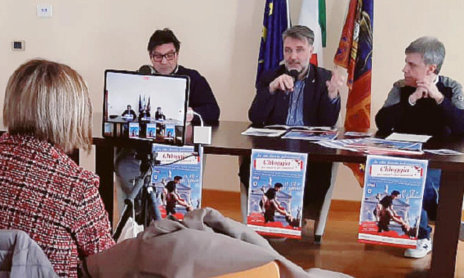 Musica e feste, fino al fal&ograve; rituale