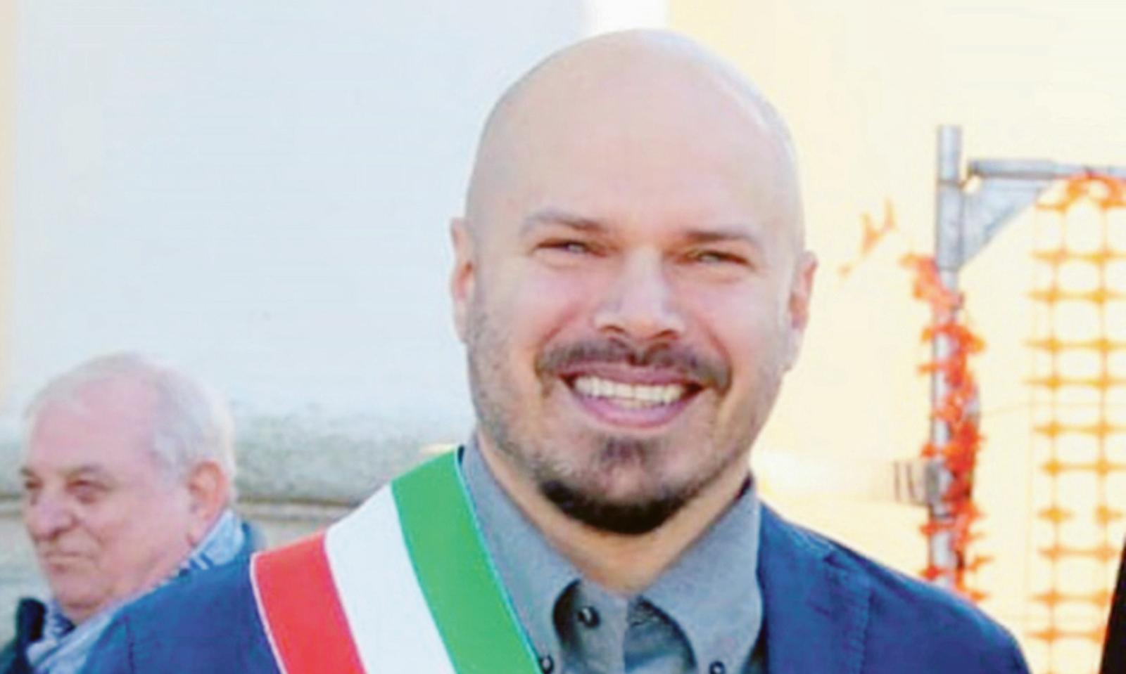 Fusione, Cona proprio non ne vuole sapere