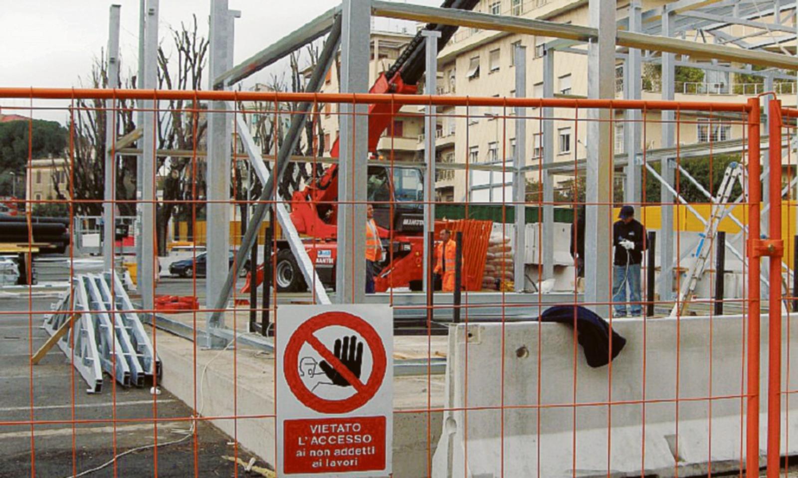 Meloni: &ldquo;Il superbonus &egrave; una maxi truffa".