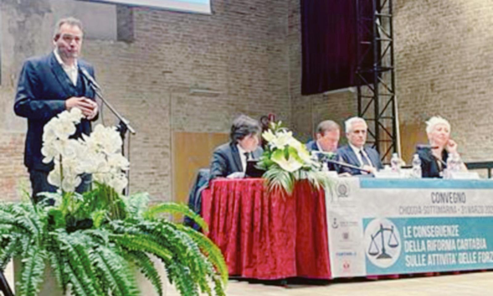 &ldquo;Questa riforma imbriglia la polizia&rdquo; 