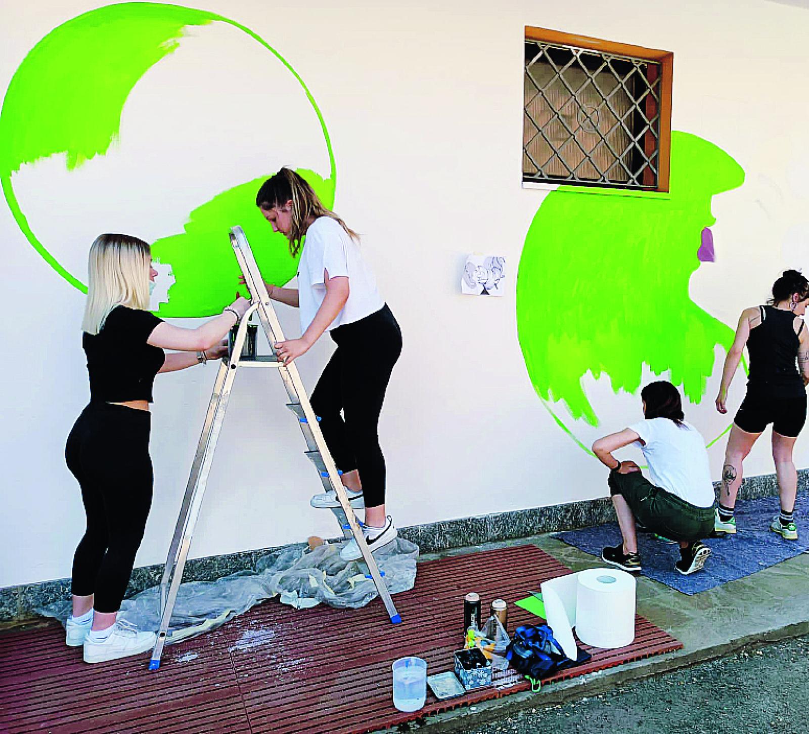 Un murales contro il disagio giovanile