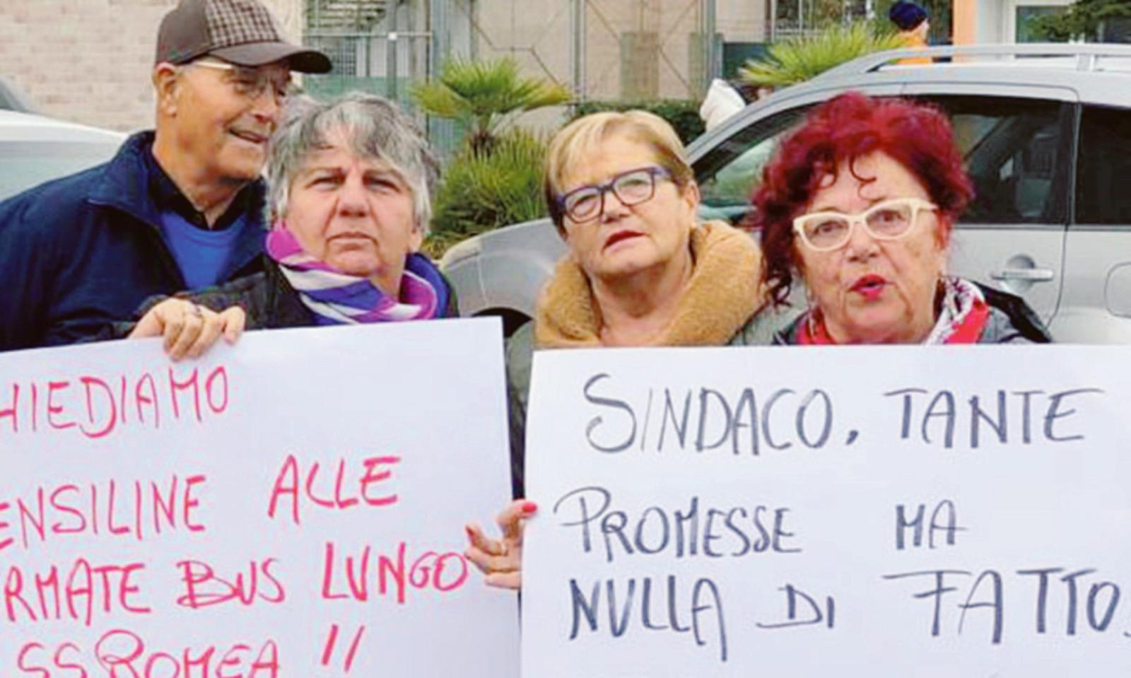 Residenti in piazza per la sicurezza, "sindaco dove sei'"