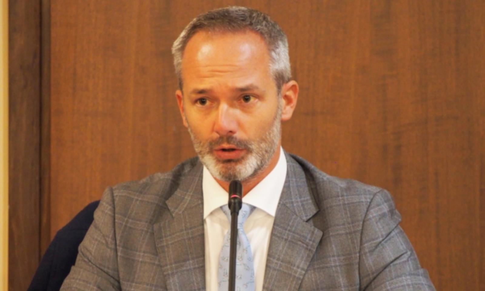 Fusione: &ldquo;Noi, gli unici a crederci&rdquo;