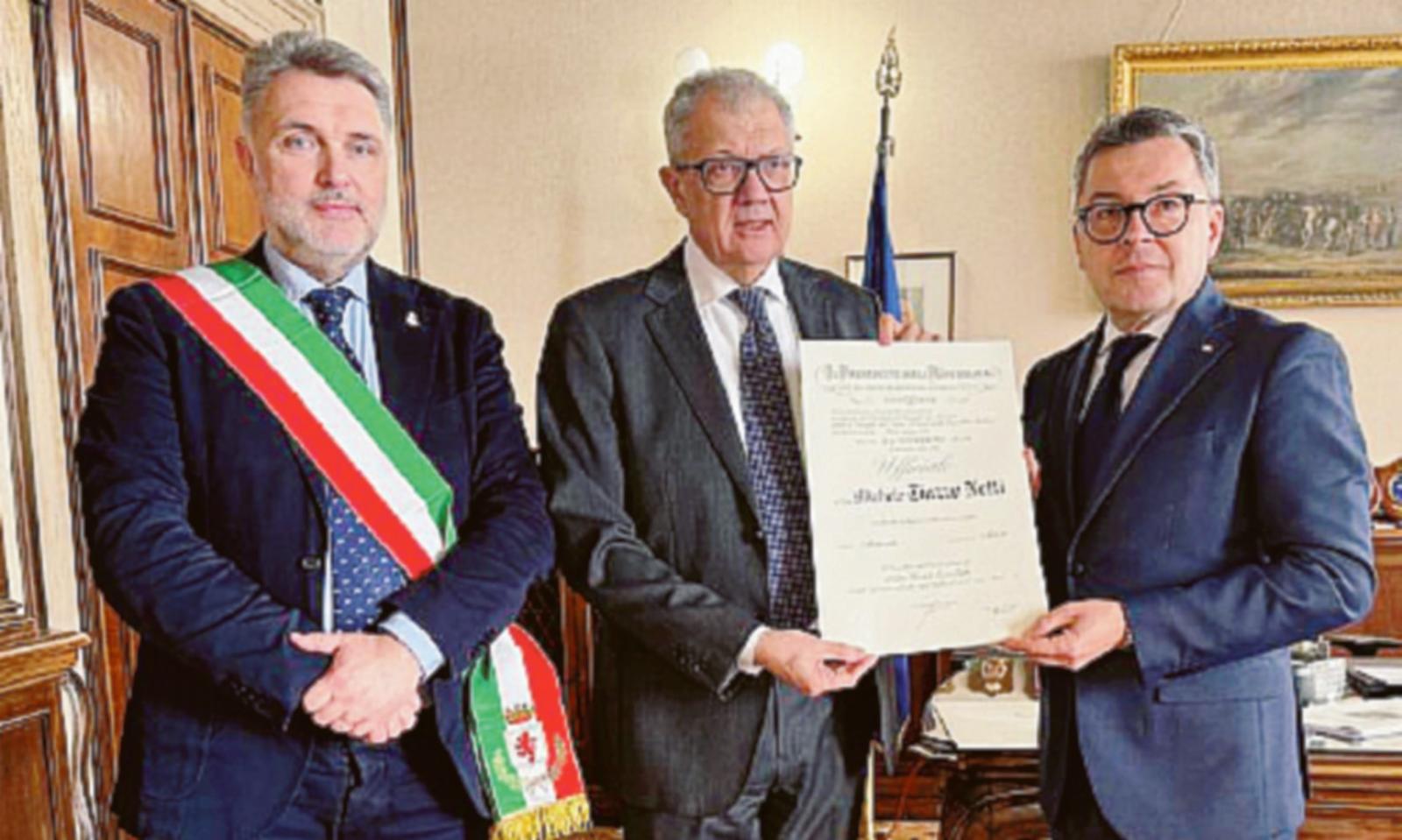 L&rsquo;ex comandante diventa Cavaliere