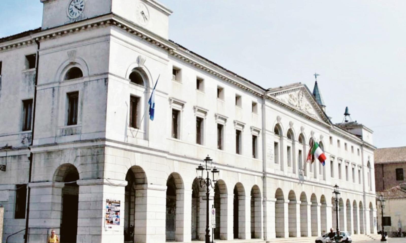 Salta la commissione sul Tpl, &egrave; polemica