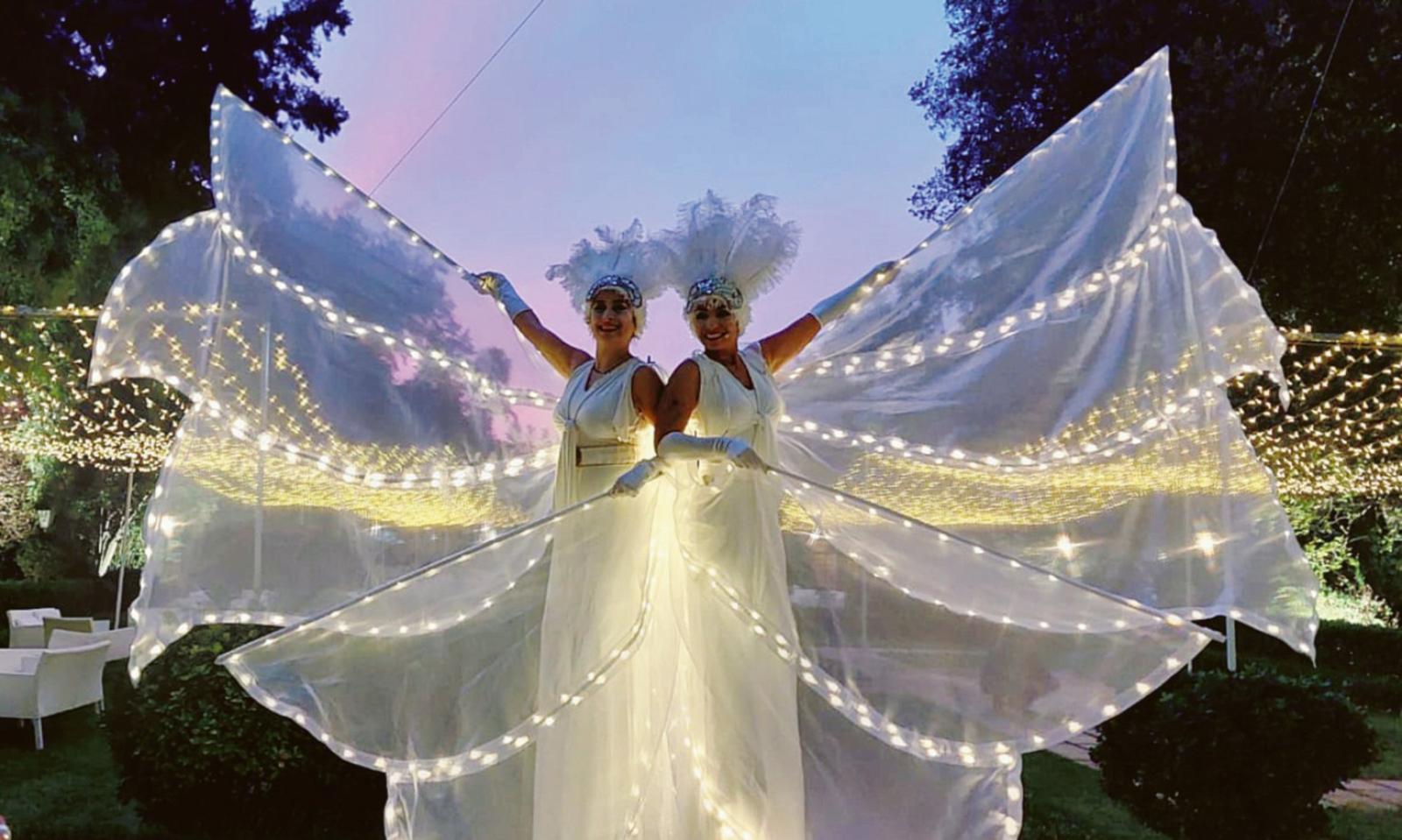 Tutti in pista per la sfilata dei carri