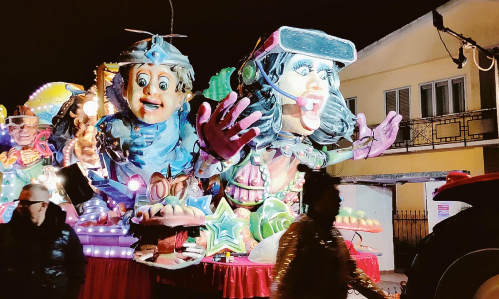 Carnevale, la data &egrave; confermata la sfilata dei carri il 14 giugno