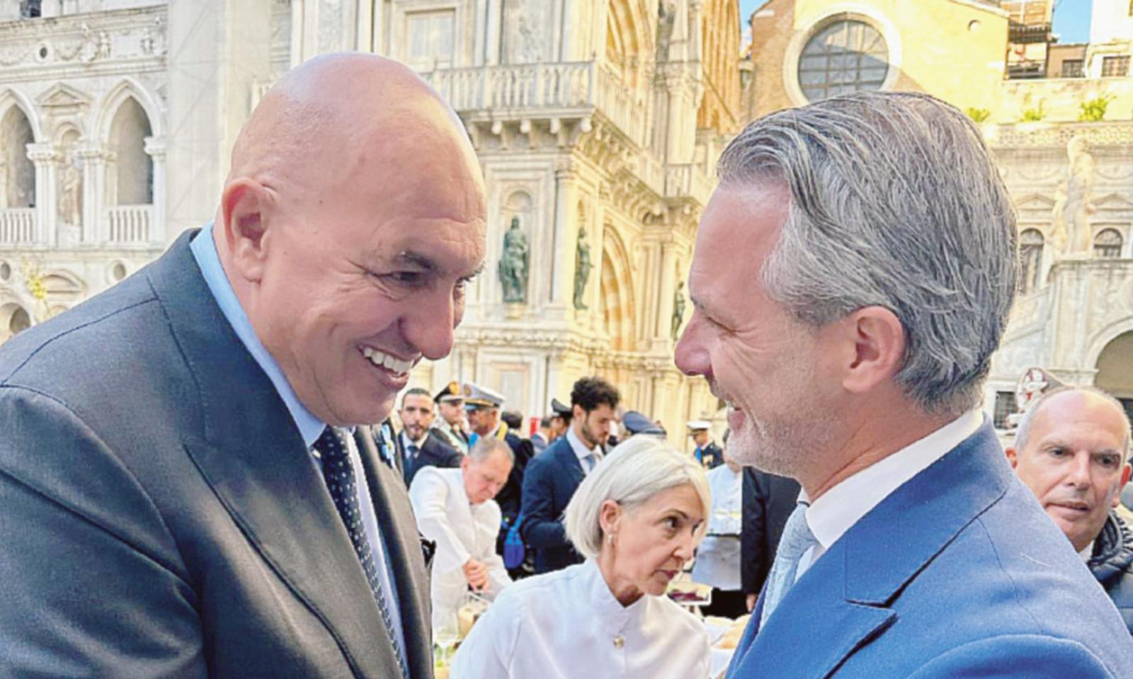 Munari a tu per tu con Crosetto