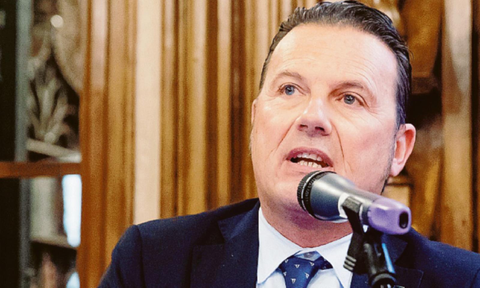 Dolfin sostiene il patto con Xiamen