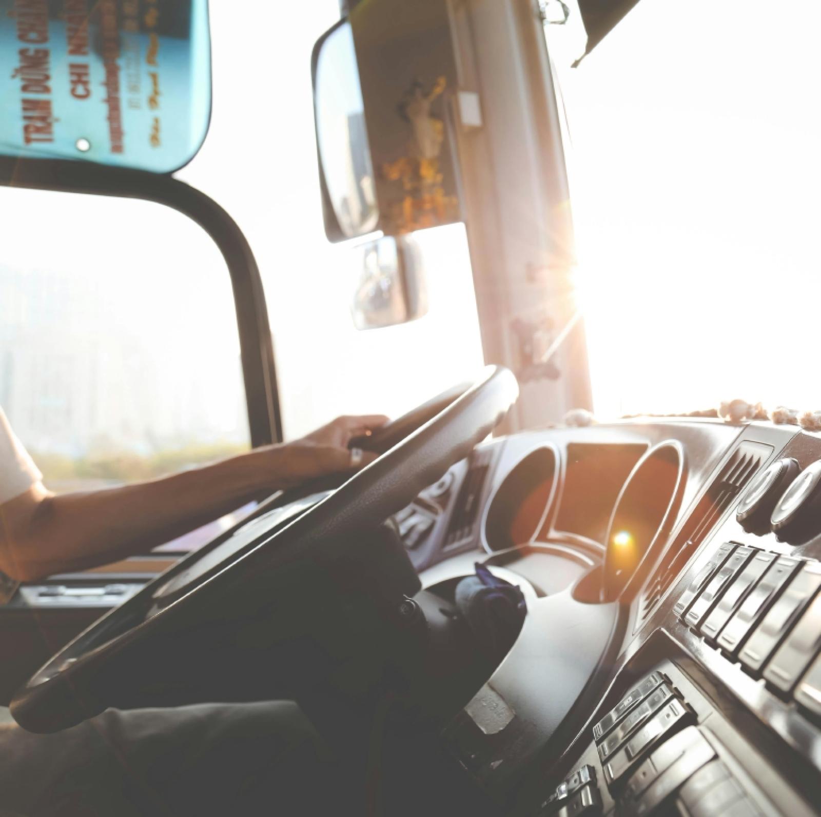 Caos bus, summit in Comune