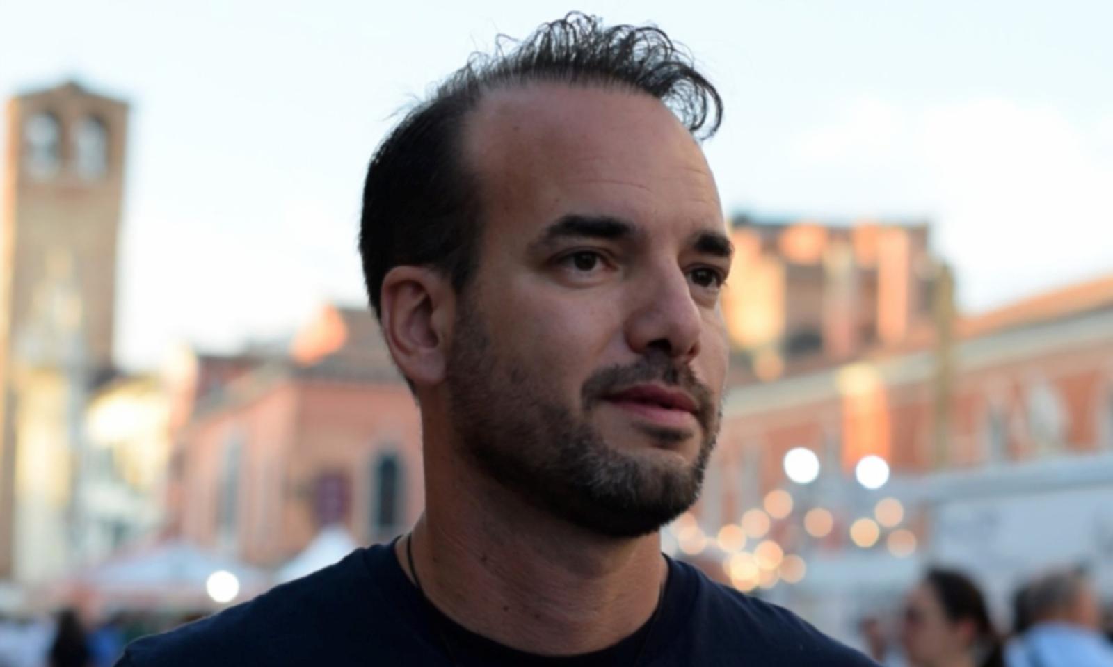 La piscina &egrave; una discarica: Fdi punta il dito sul Comune