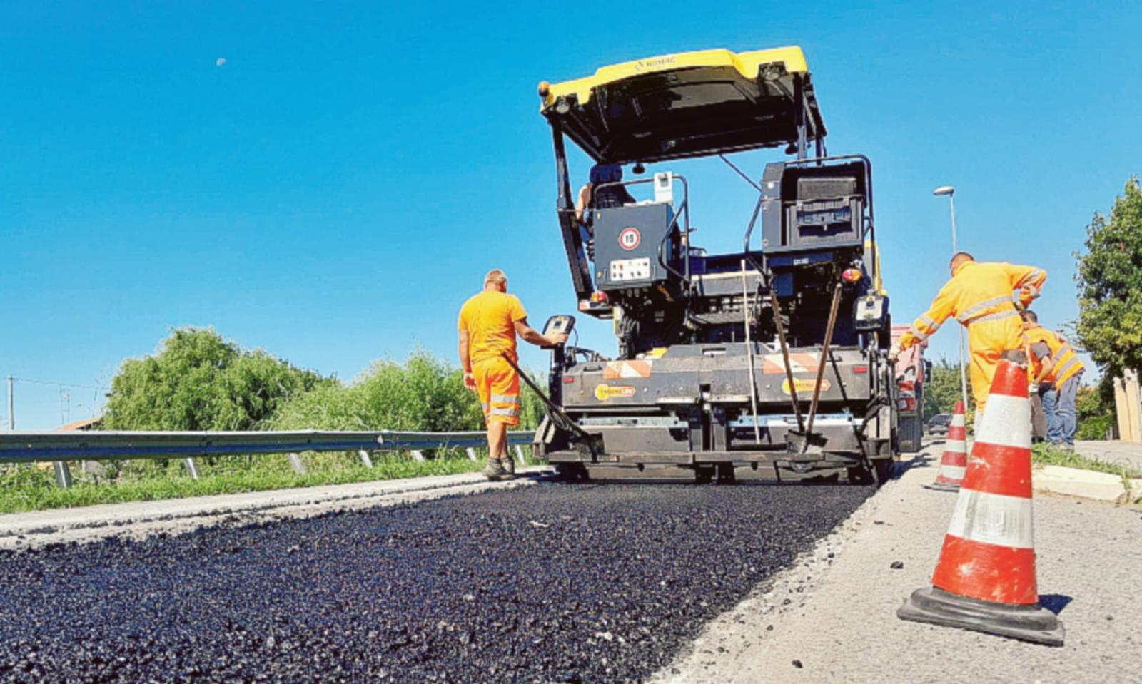 Semaforo notturno sulla Romea