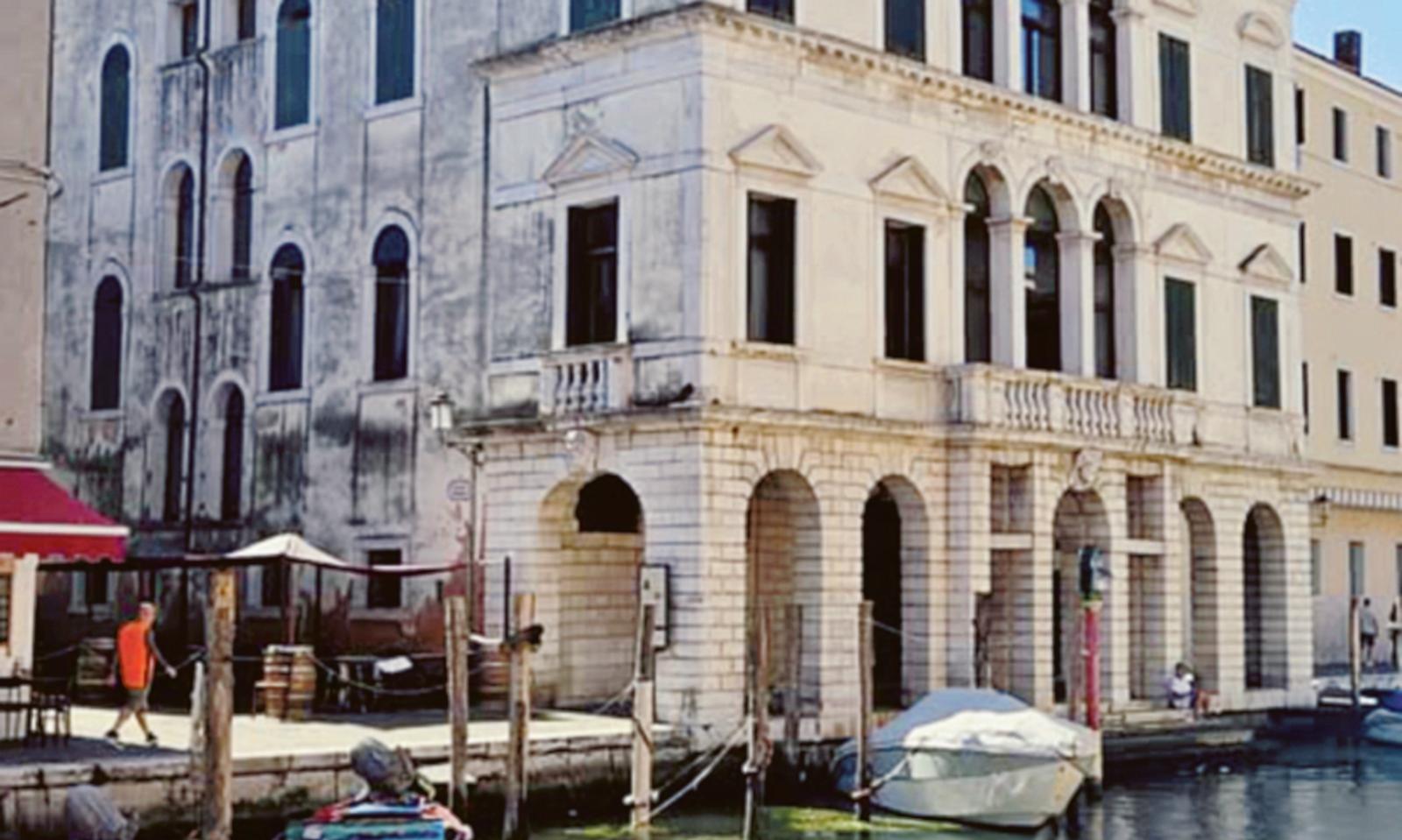 Casa della cultura a palazzo Grassi