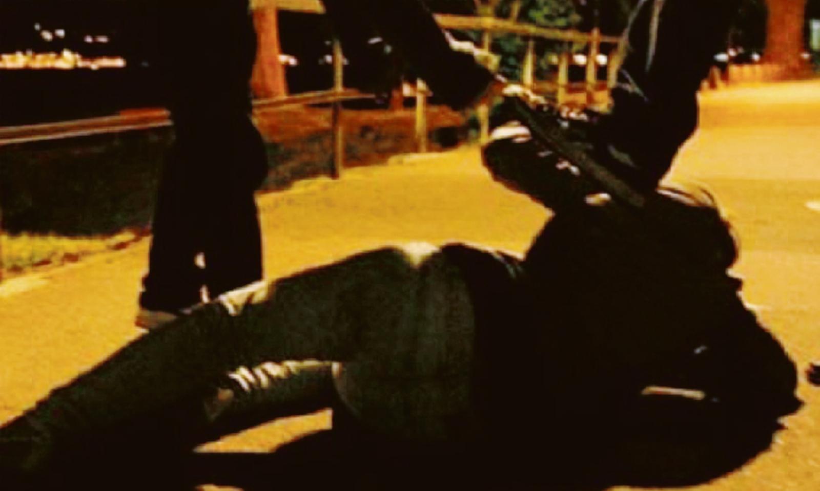 Addio al celibato finisce in rissa