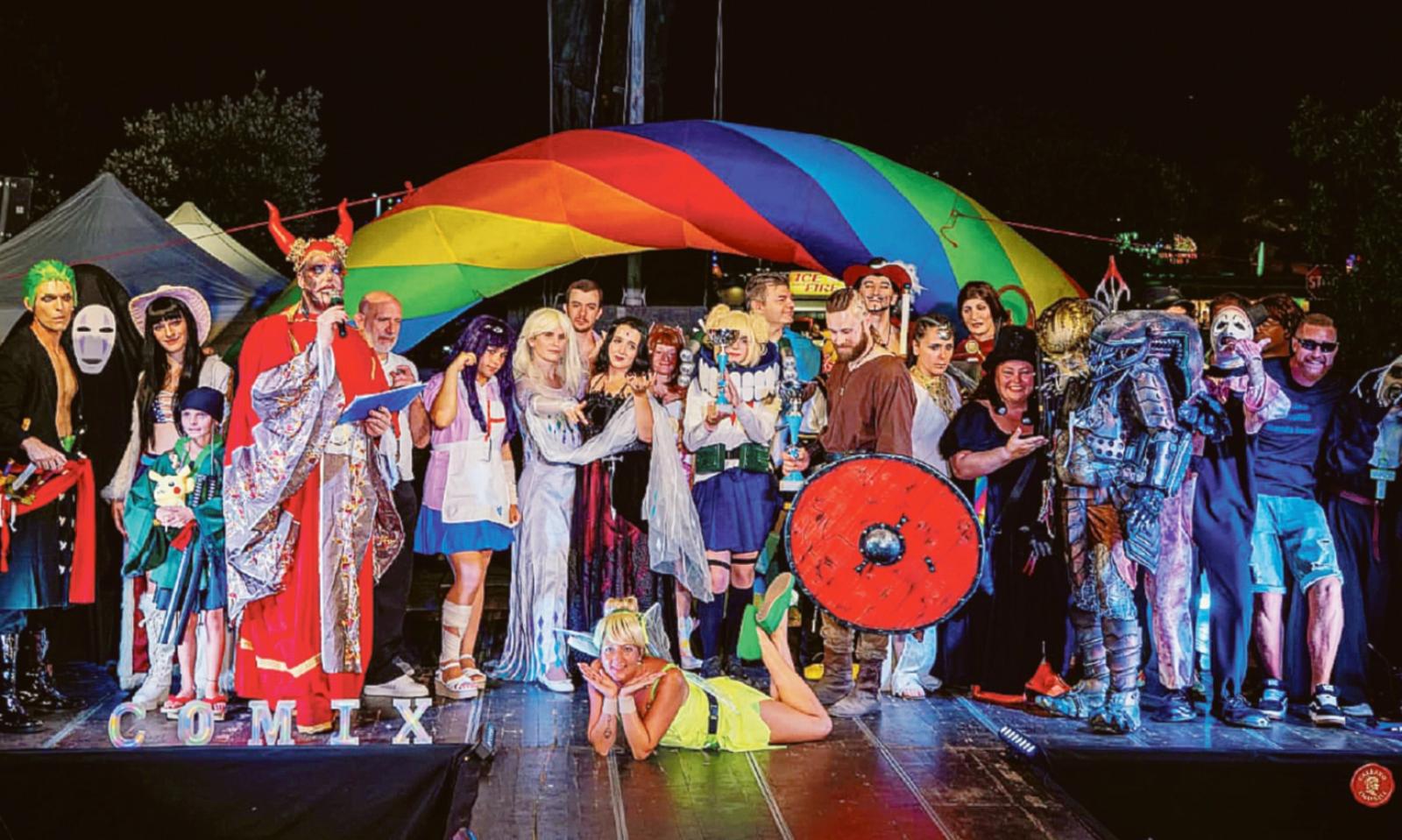 La citt&agrave; &ldquo;invasa&rdquo; dai Cosplay