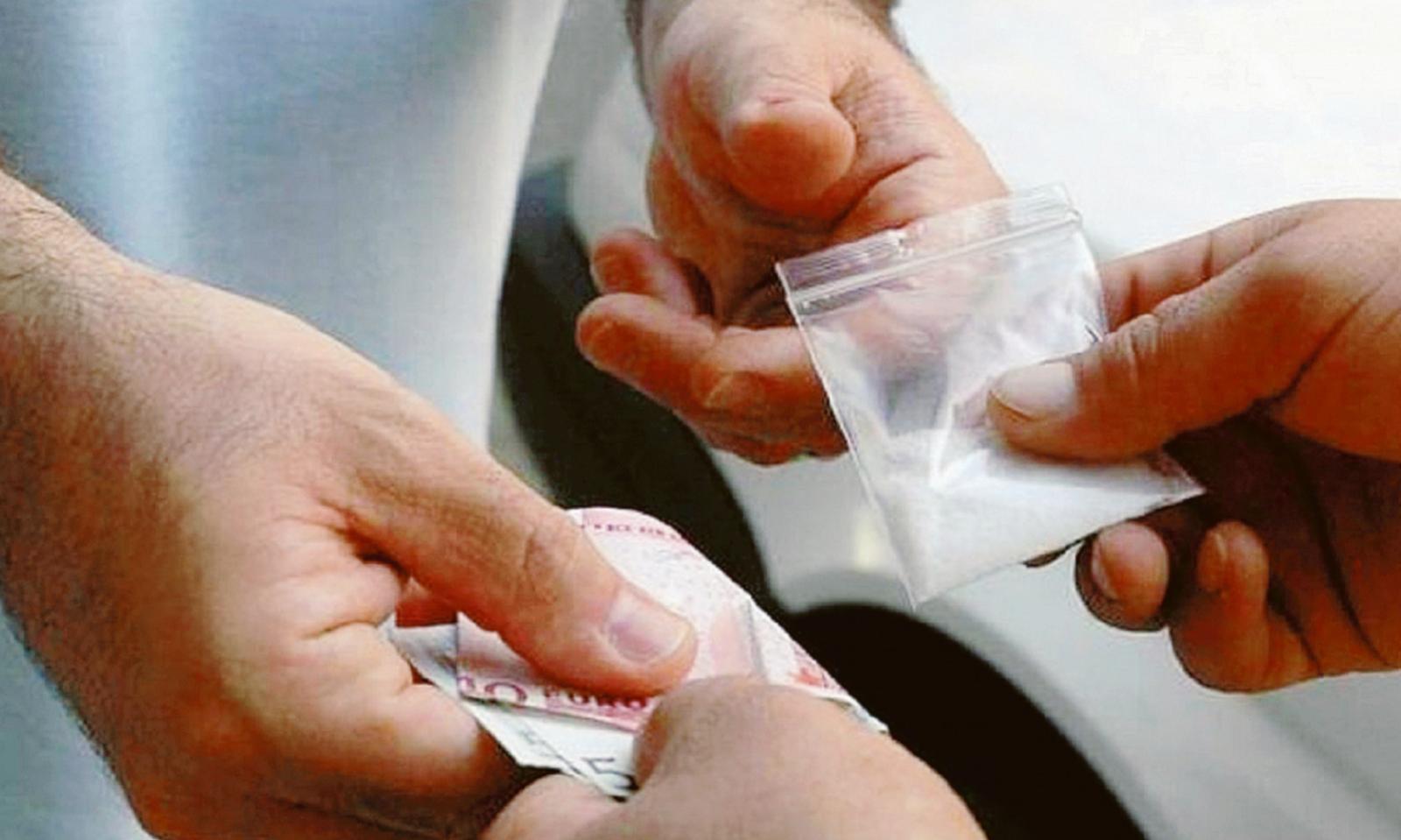 Spaccio, sparisce il fascicolo su 38