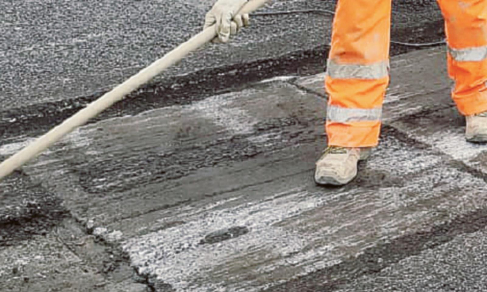 Il &ldquo;fa e disfa&rdquo; degli asfalti fa arrabbiare