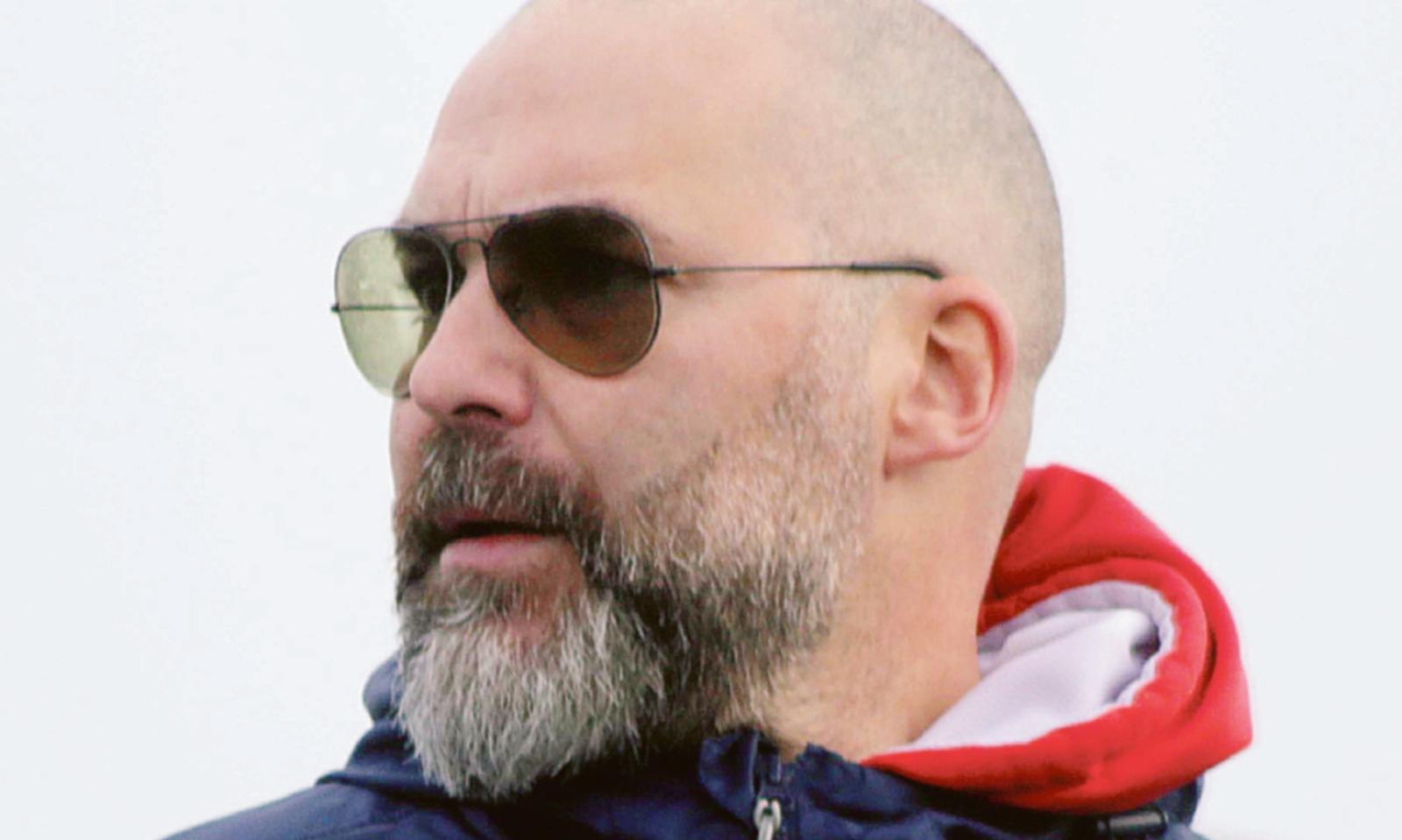 Pizzo furibondo con i suoi ragazzi