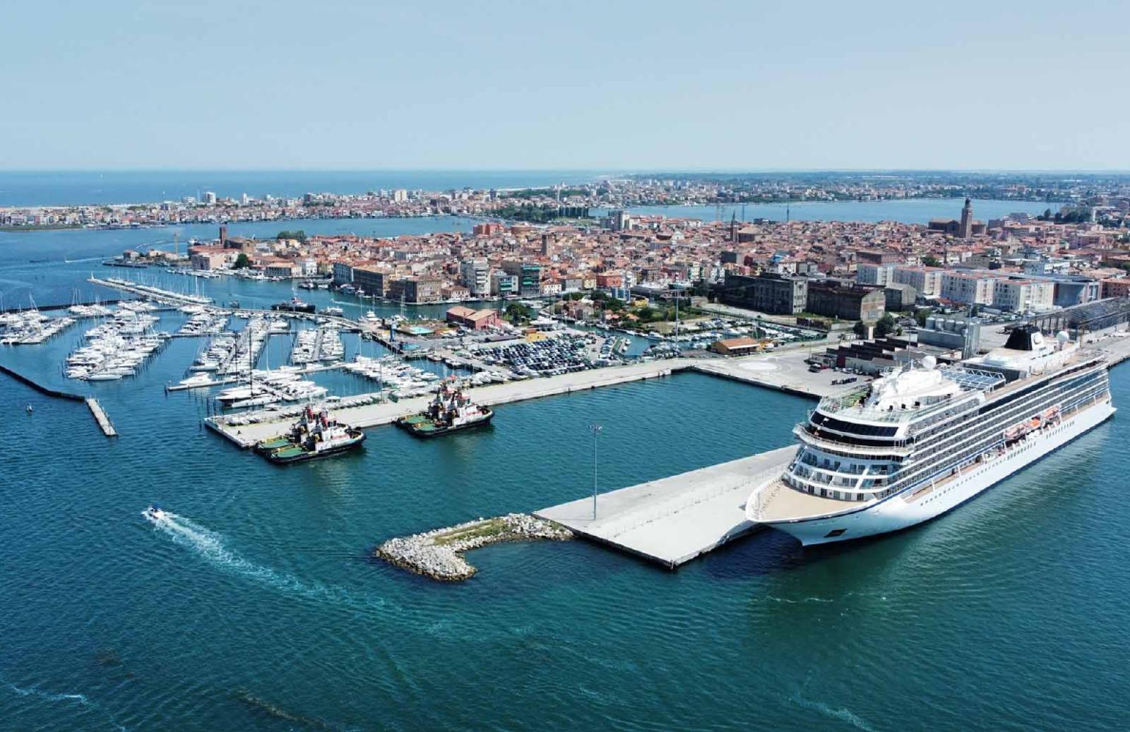 La citt&agrave; ora punta al luxury