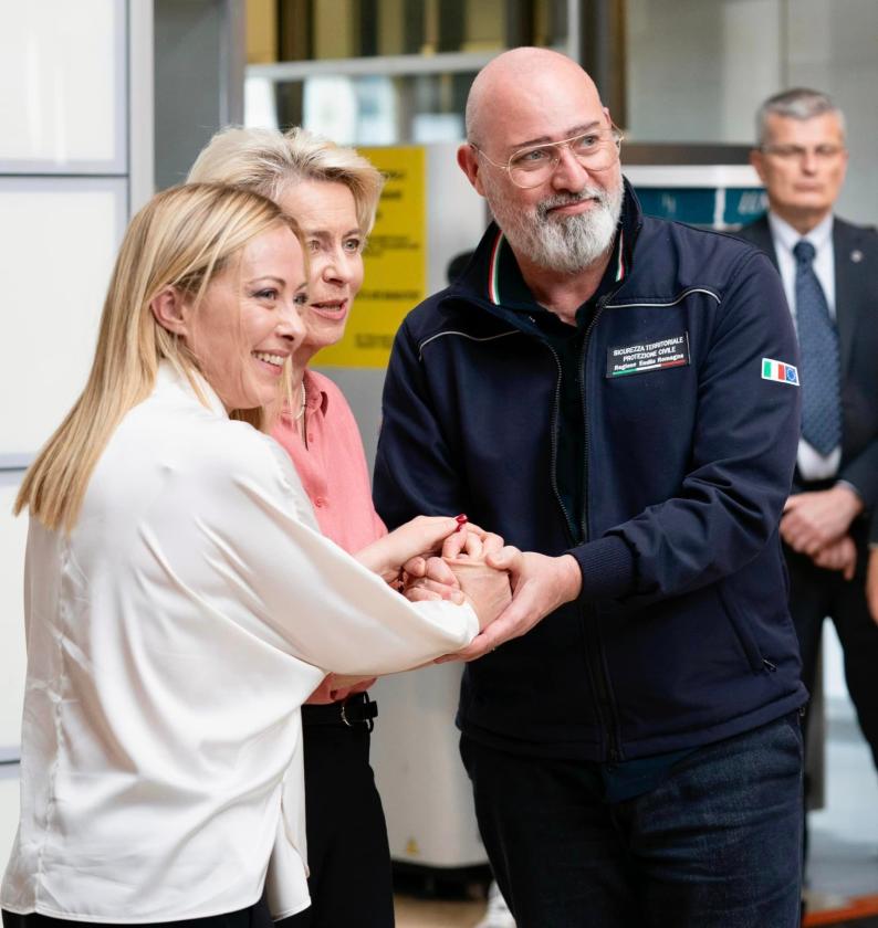 Giorgia Meloni, Ursula von der Leyen e Stefano Bonaccini