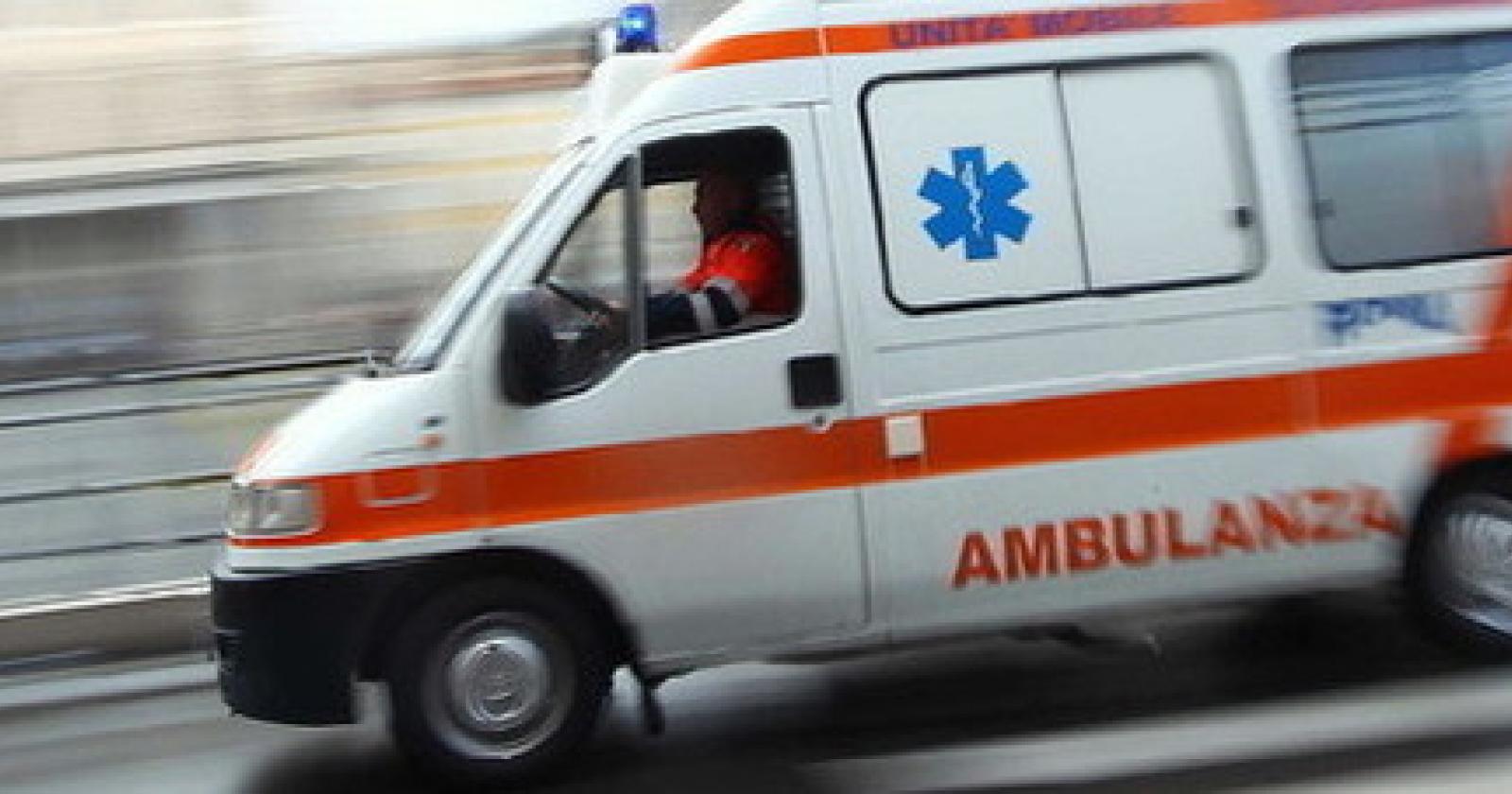 Perde il controllo dell'auto, incidente mortale in Romea