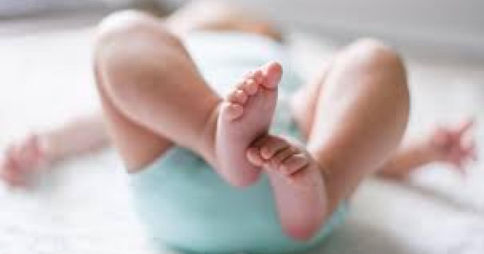Neonato di 4 mesi muore all'improvviso in casa