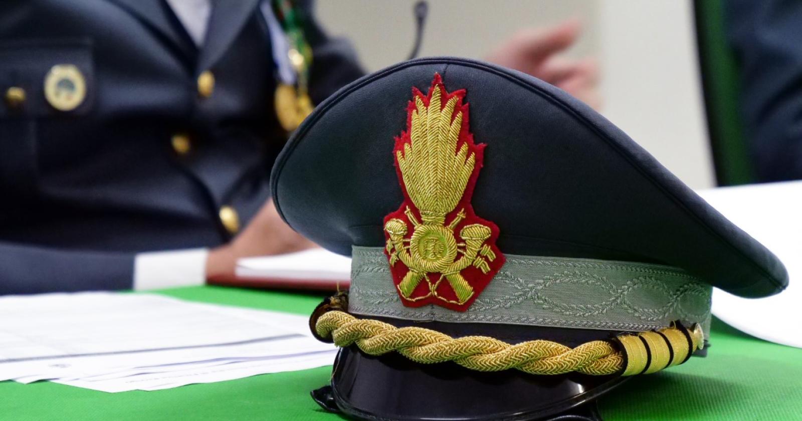 Nullatenente lui, dipendente lei..,a solo sulla carta