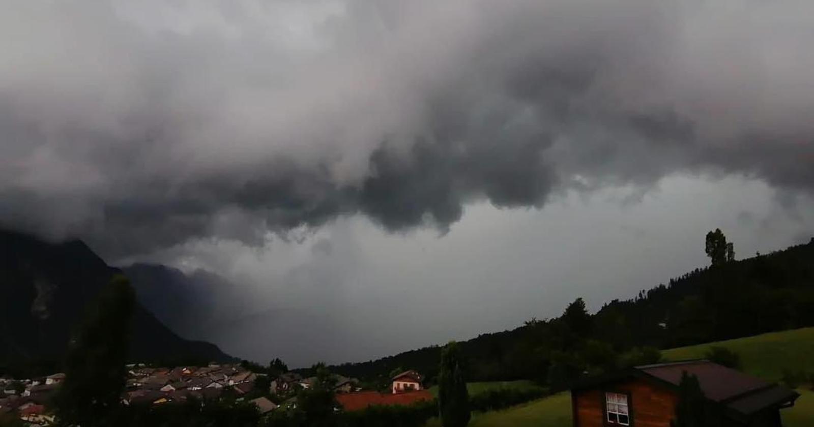 Maltempo, scatta l'allerta arancione per diverse aree critiche