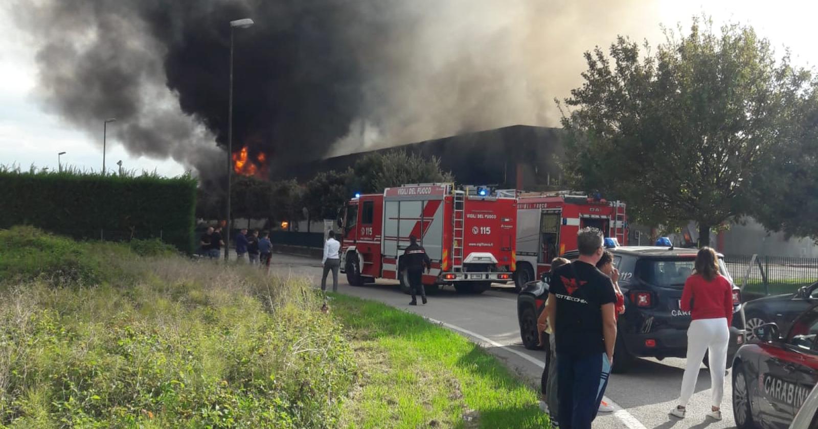 Bottecchia in fiamme, il sindaco: "Sosterremo la prossima riapertura"