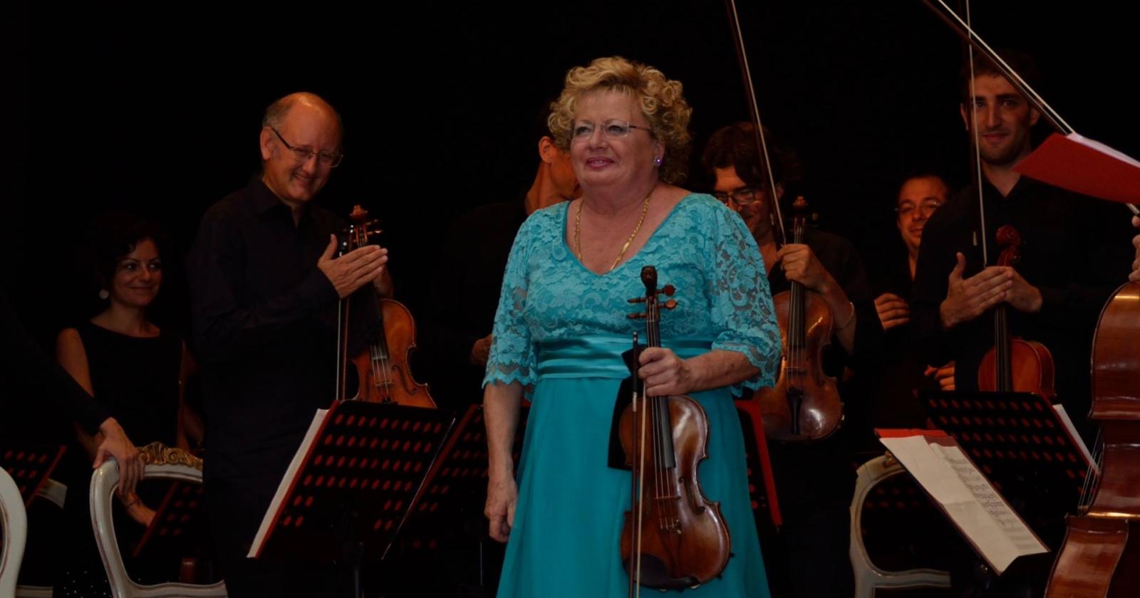 Viera Bilikova, lutto, violino, chioggia, choioggiaindiretta