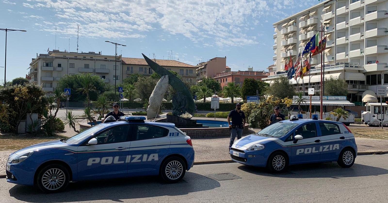 Gli spacca il naso con un pugno