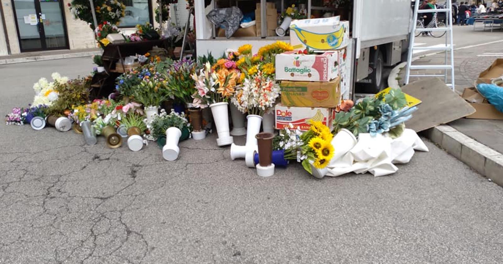 Il vento di bora non si placa disagi al mercato del venerdì
