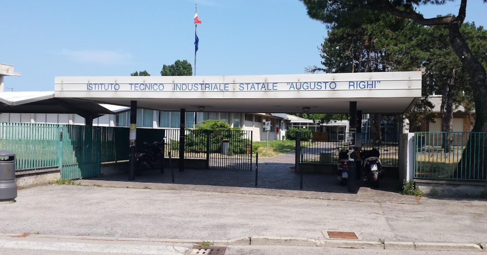 La "Cestari Righi" cerca personale