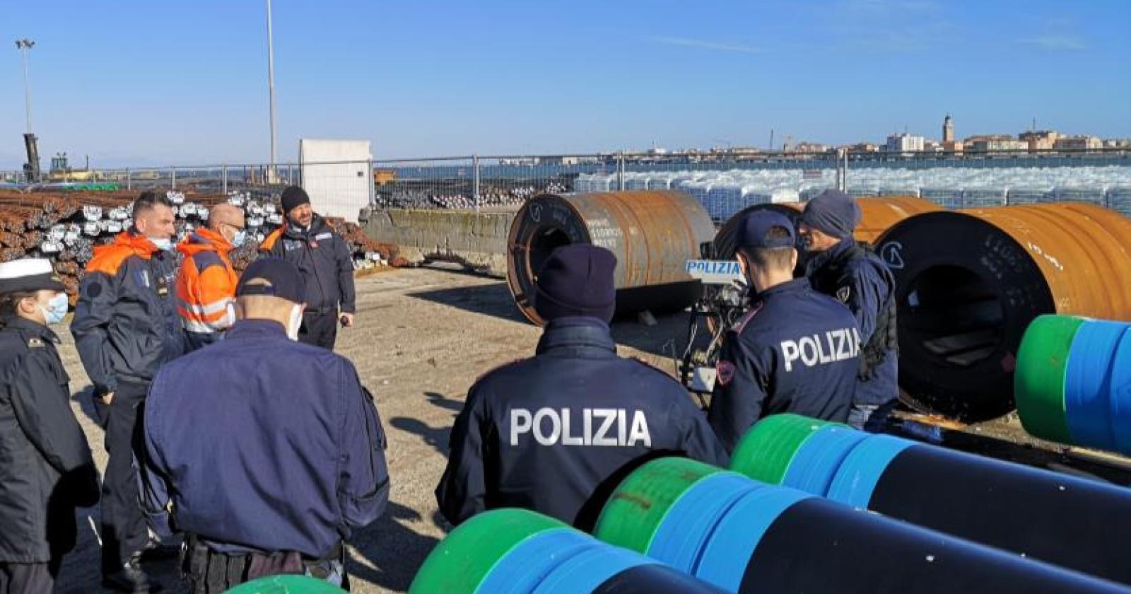 Allarme ordigno al porto: ma è solo un'esercitazione