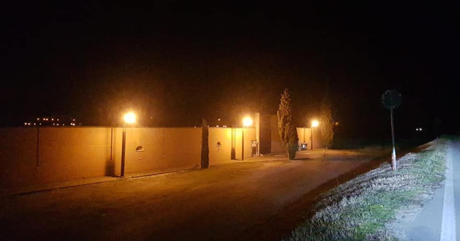 Riaccesa l’illuminazione di cimitero e Filippini