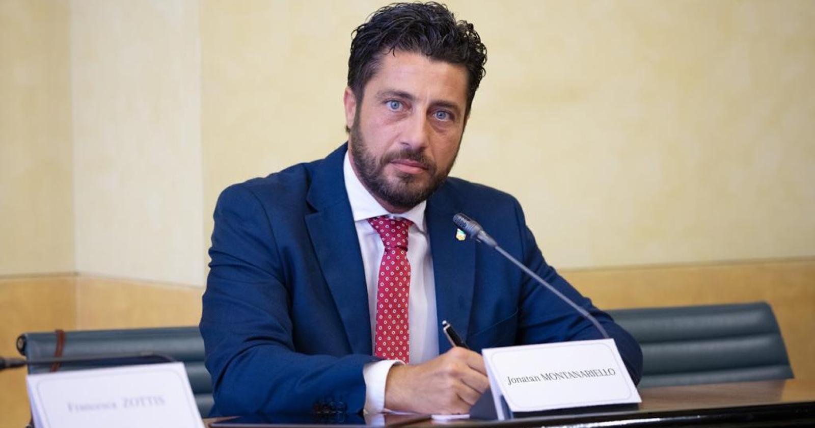 "Cambiare gli orari di alcuni bus per non penalizzare i pendolari"