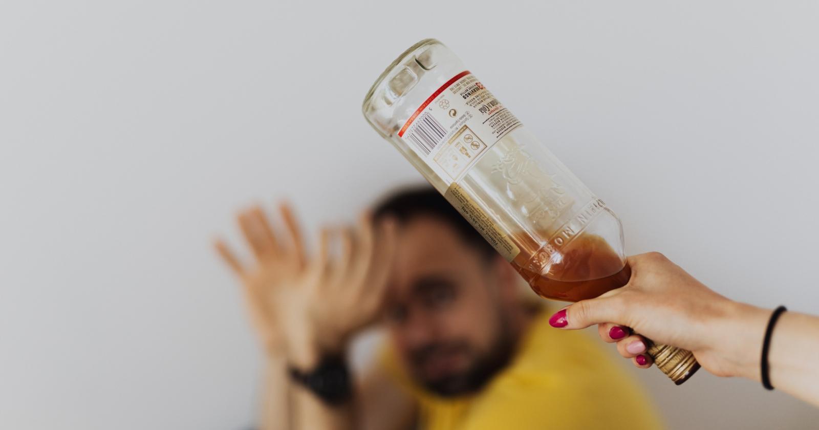 Dipendenza dall'alcol dati preoccupanti anche tra giovani