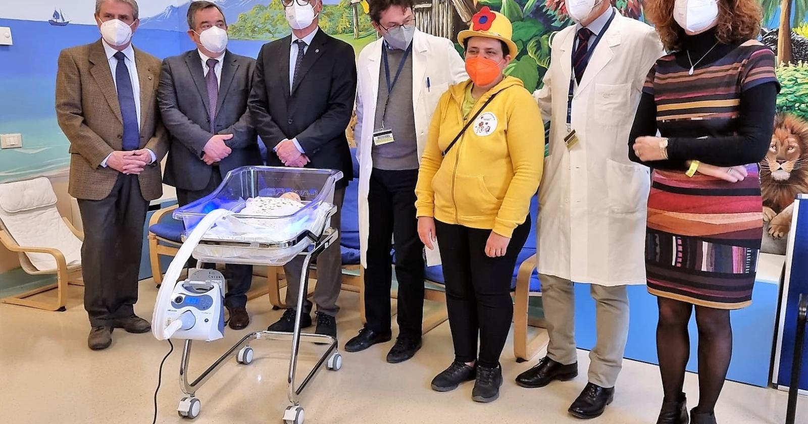 Una culla speciale per non separare mamma e neonato