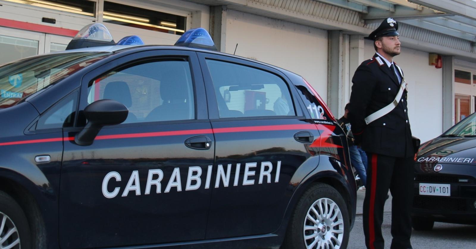 Furto al supermercato, aggredisce il direttore per scappare