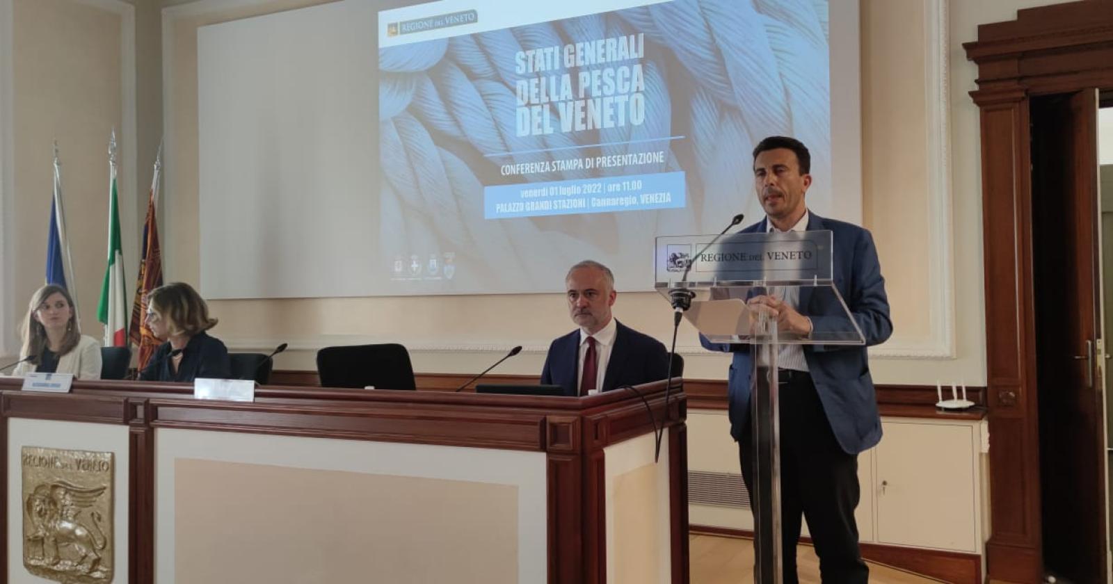 Nella pesca, “il futuro della nostra economia”