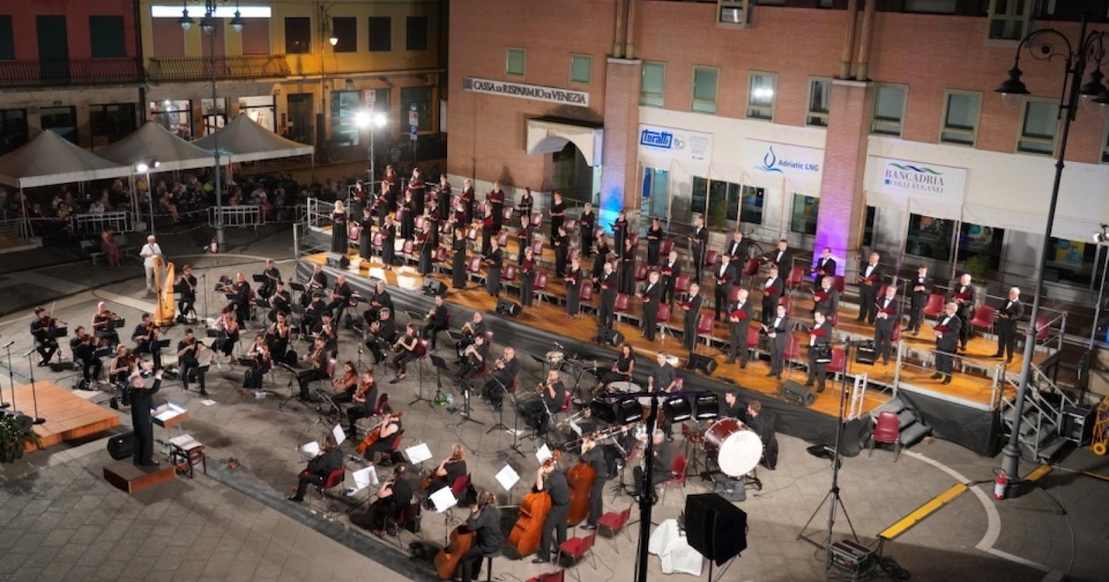 Le note di Mascagni sabato in piazza