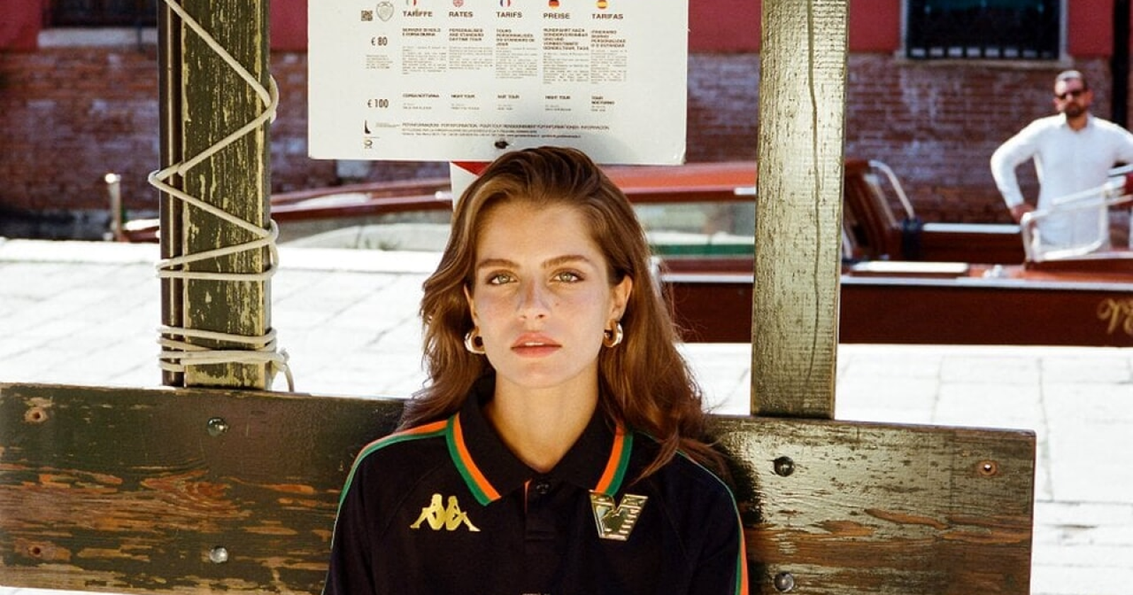 Il Venezia presenta la nuova maglia anni '90