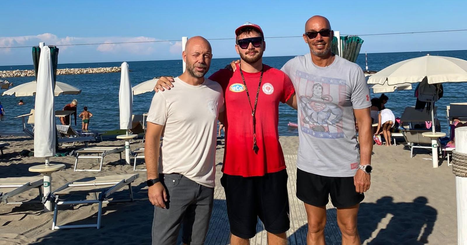 Tre minori portati via dalla corrente, salvati  da tre eroi