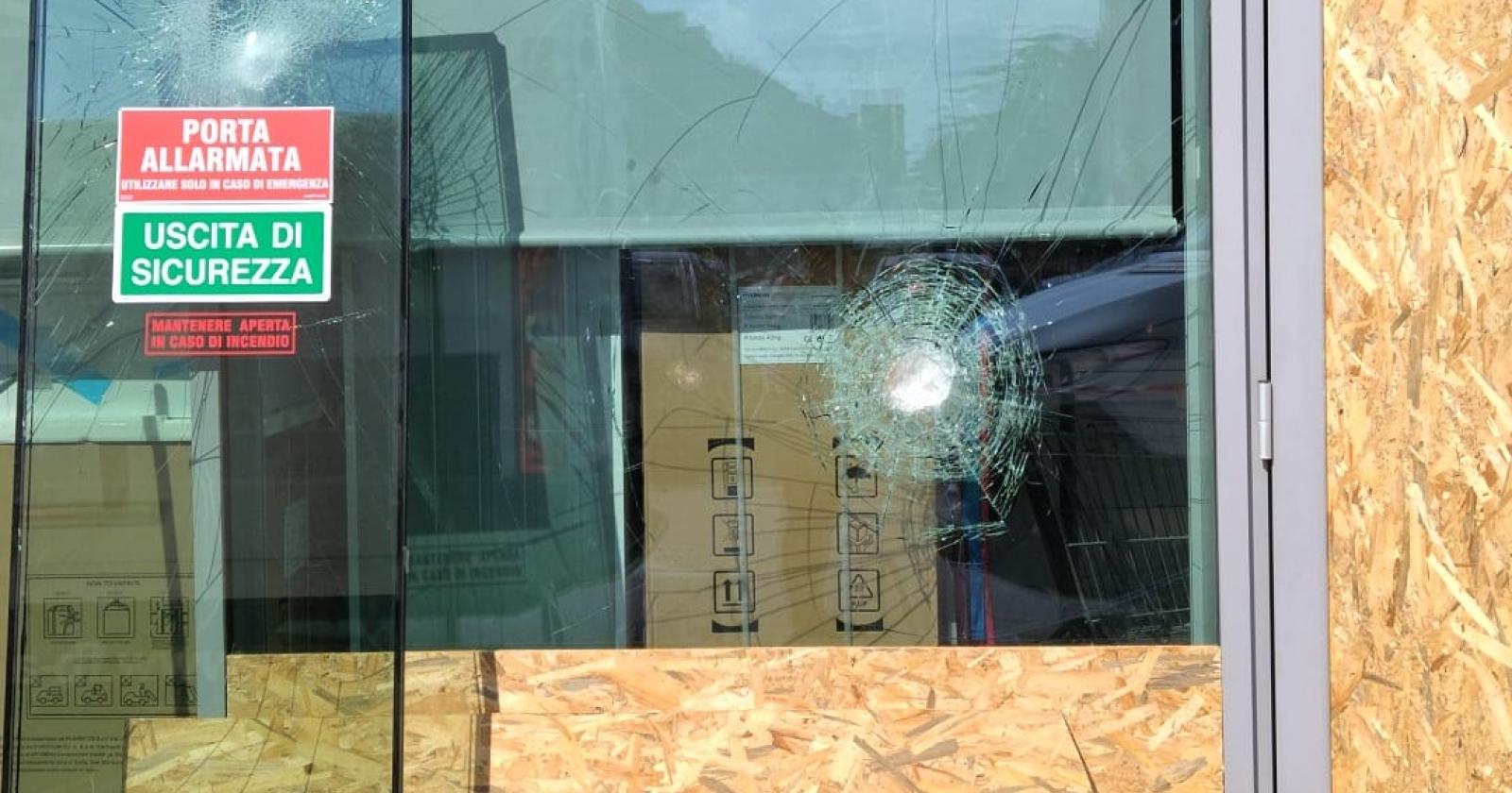 Spaccata all'Eurospar, sventata dall'allarme