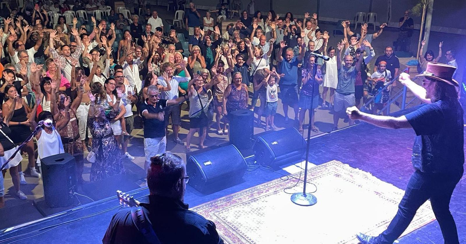 La tribute band di Zucchero in piazzetta Vigo
