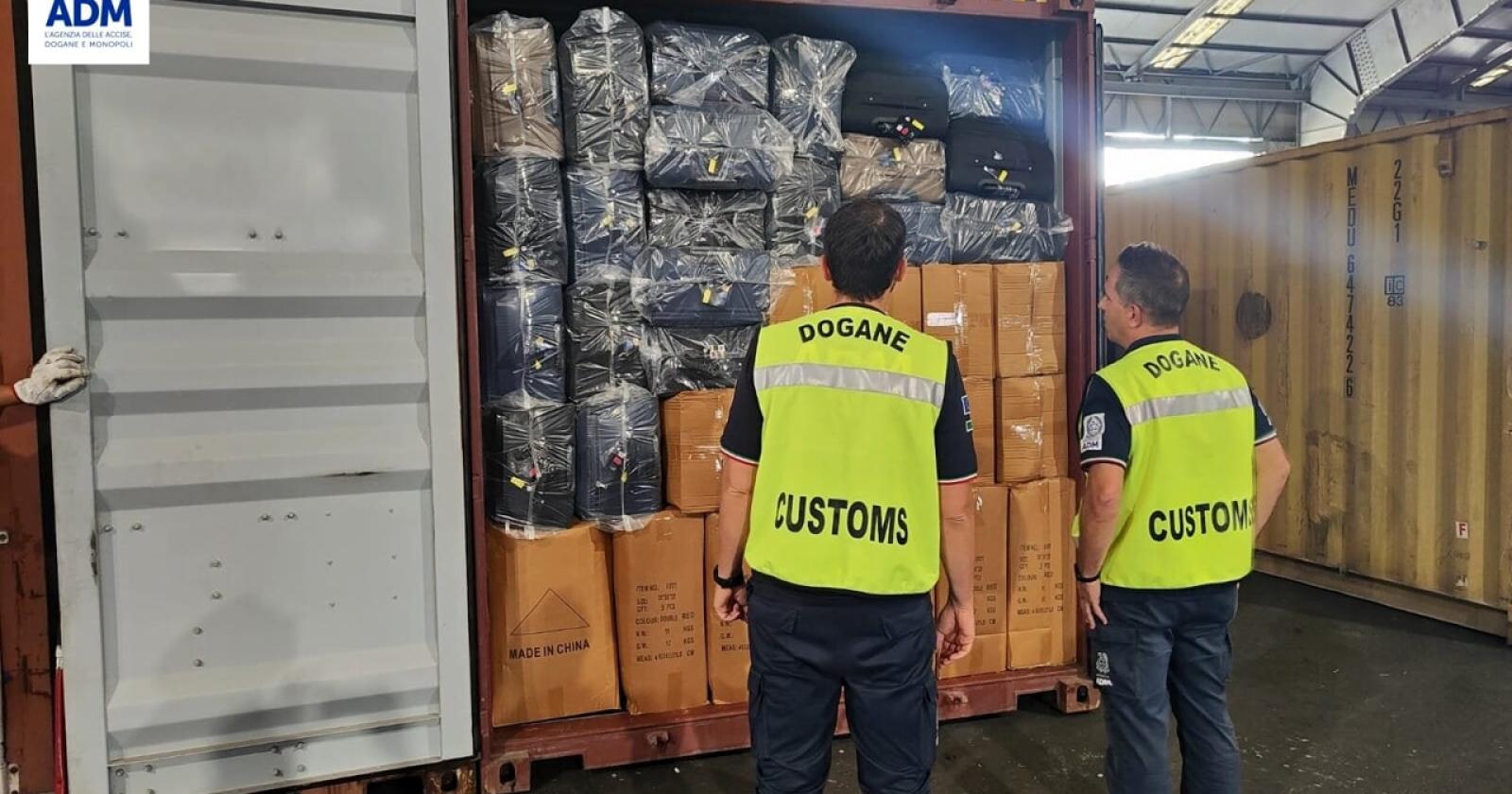 Contrabbando, maxi sequestro al porto
