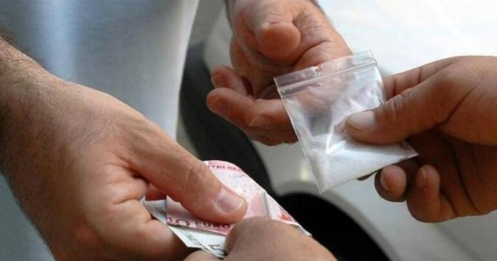 Un bazar della droga all’interno dei box auto
